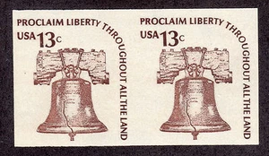 US # 1618b (1975) 13c - MNH Shiny Gum - EFO:  IImperforate Pair - LIBERTY BELL - Picture 1 of 2
