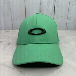 Oakley Tincan Mint Green Stretch Flex Fitted Hat Size S/M Cap New Black Logo - Picture 1 of 5