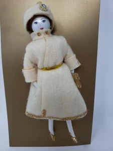 Collette et Cie® Fashion Lady Creme Mantel Gold Kleid Weihnachtsschmuck - NEU BOX - Bild 1 von 7