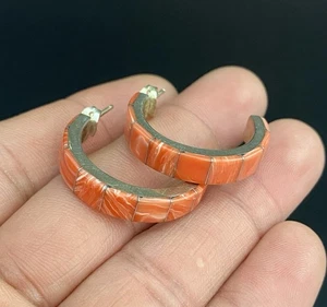 VTG Navajo Native American Sterling Silver .925 Spiny Oyster Half Hoop Earring - Picture 1 of 5