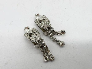 COPPIA ORECCHINI DA DONNA VINTAGE TONO ARGENTO STILE VITTORIANO VETRO LUMINOSO CLIP ON - Foto 1 di 5