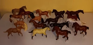 17 - 3" Breyer Horses - Picture 1 of 3