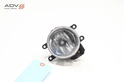 Faro antiniebla del lado del pasajero delantero derecho Toyota Tacoma 2016-2023 OEM Foto 1 de 4
