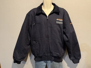 Neu mit Etikett Herren Tri-Mountain BNSF RAILWAY Logo Canvas Bomberjacke mit Rem-Futter Gr. L - Bild 1 von 12