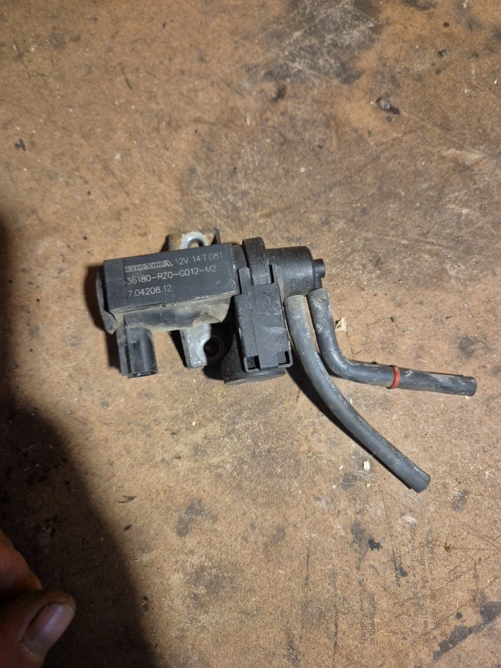 HONDA CR-V MK4 1.6D MANUAL 2013-18 TURBO SOLENOID VALVE 36180-RZ0-G012-M2 - Image 1 of 1