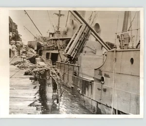 Ship SAN PABLO Wreckage TORPEDOED at Dock WWII Costa Rica 1942 Press Photo - Picture 1 of 2