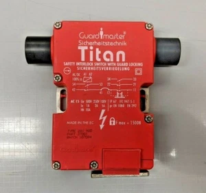 Guardmaster Titan Safety Interlock Switch, Power Unlock, 24V AC/DC, With Key - Picture 1 of 5