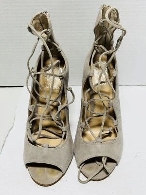 Vince Camuto Sandra Gris Gamuza Talla 6.5 Tacones Cordones Cruzados Zapatos Mujer Foto 1 de 4
