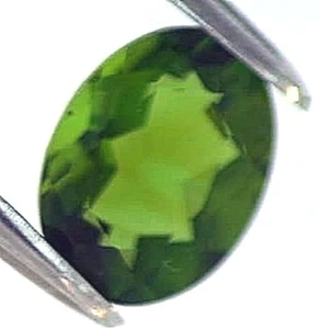 MAN MADE SYNTHETIC PERIDOT 7 x 5 MM OVAL CUT OUTSTANDING COLOR AAA - Picture 1 of 1
