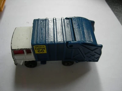 Matchbox Superfast No 36 DPW 66 Metro  Refuse Truck Müllauto Made In Macau - Bild 1 von 4