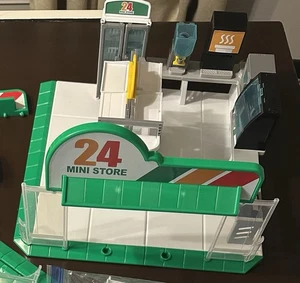 Expositor de tienda de conveniencia Zuru Mini Brands más piezas adicionales sin comida - Imagen 1 de 16
