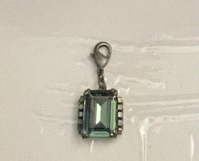 Colgante de viaje en el tiempo Sabika Foto 1 de 3