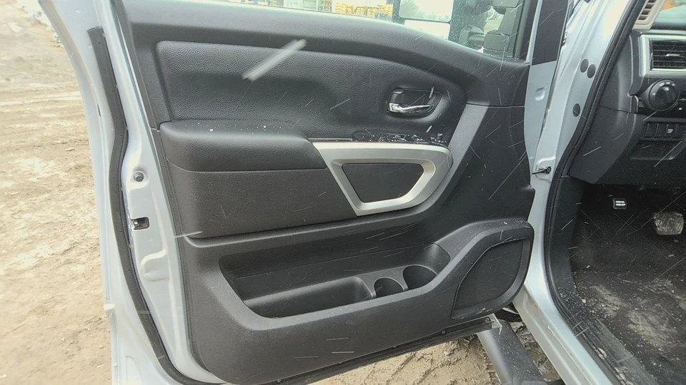 17 NISSAN TITAN XD Front Door Trim Panel Driver Leftblack - Image 1 of 1