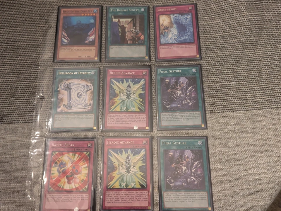 2012 YU-GI-OH! ABYR ABYSS RISING LOT OF 46 CARDS - Image 1 of 4