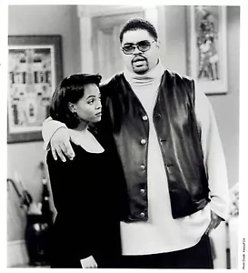 1994 Vintage Photo actress Kim Fields & Heavy D filming "Living Single" TV Show - Picture 1 of 2