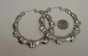 Fashion Jewelry Ladies fashion Earrings Large Silver Tones Hoops Snap Closure - Picture 1 of 2