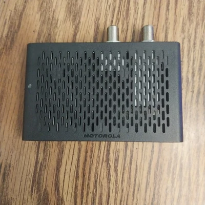 Adaptador digital Motorola Xfinity HD-DTA100u/4301/000 sin probar Foto 1 de 4