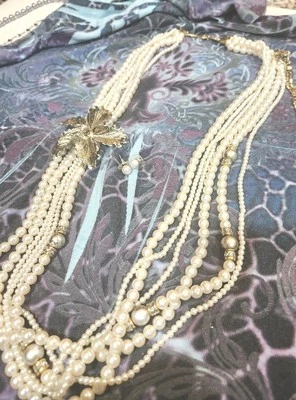 人造珍珠 6股项链白色花朵别针,金色间隔 36 英寸耳钉耳环 — 第 1/4 张图片