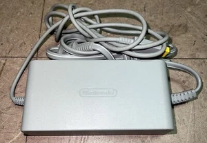 Nintendo Wii U WiiU Konsole Netzteil AC Adapter Ladegerät WUP-002 Official OEM - Bild 1 von 1