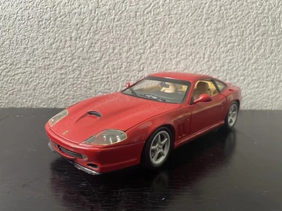 Hot Wheels Ferrari 550 Maranello 1:18 Scale Red Diecast Model Car - Image 1 of 4