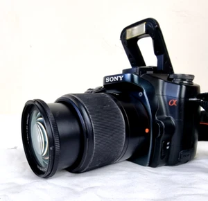 SONY A100 α100 Alpha 10.2 MP SLR camera with Sony 18-70 mm VGC - Picture 1 of 16