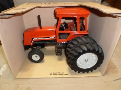 Deutz Allis 8030 1/16 1985 toy tractor dual wheels with cab #1250 new in box - Image 1 of 3