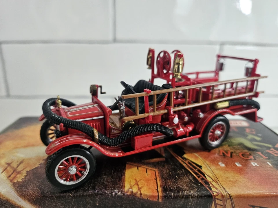 Matchbox Models of Yesteryear 1:43 1916 Ford Model T Fire Engine Truck YFE22-M - Image 1 of 4