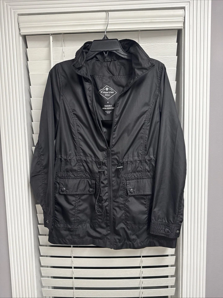 Chaqueta cortavientos ligera resistente al agua con capucha St. John's Bay S Foto 1 de 4