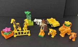 Lego Duplo Zoo Lot of 8 Animals & Zookeeper Giraffes, Lion, Polar Bear Vehicle - Picture 1 of 9