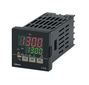 Omron E5CK-AA1-500 Regolatore di temperatura digitale NUOVO - Foto 1 di 1