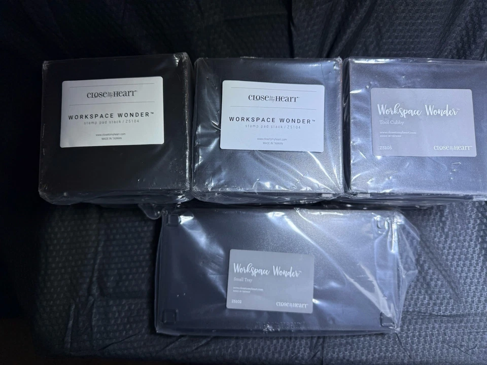Close To My Heart Workspace Wonder 4 件套邮票垫夹、托盘、工具 Cubby — 第 1/1 张图片