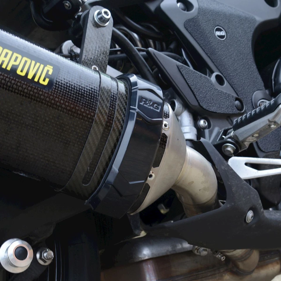 R&G Exhaust Protection Hexagonal Akrapovic (Can Cover) Yamaha YZF-R6 2006 - 2016 - Image 1 of 3