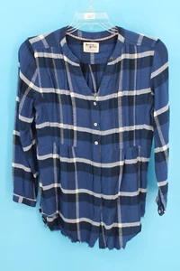 HOLDING HORSES BLUE PLAID FLANNEL WOMENS BUTTON FRONT RAW HEM BLOUSE - Picture 1 of 9