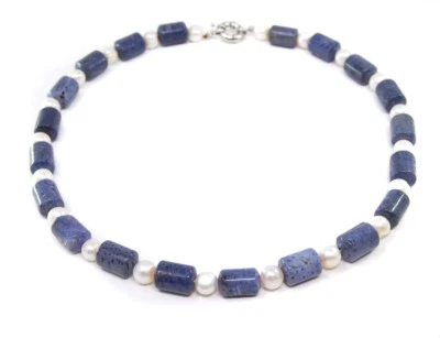 Halskette aus hochwertigen blauen Korallen in Zylinderform und Süsswasserperlen - Bild 1 von 3