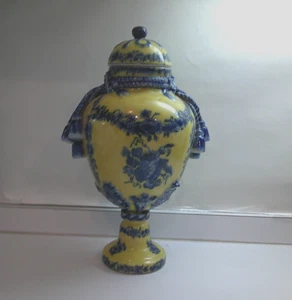 Vintage JUWC 1897 China United Wilson 14.5" Lidded Urn - Picture 1 of 9