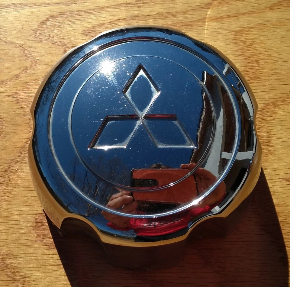 Tapa central mitsubishi montero, cromo, 2000-2004 número de pieza MB816581 06 Foto 1 de 4