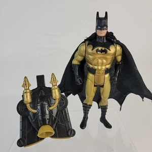 Tec-Shield Batman Complete- Vintage 1990 Kenner The Dark Night Collection Figure - Picture 1 of 4