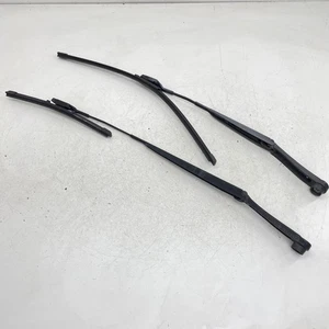 KIA VENGA WIPER ARM SET 98320-1P900 98310-1P900 FRONT PAIR WINDSCREEN 09-15 - Picture 1 of 17