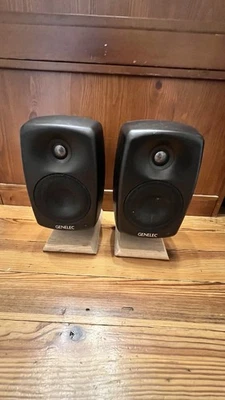 ALTAVOZ ACTIVO DE CALIDAD BIDIRECCIONAL GENELEC 4020B 4" Bi-Amplificado Altavoz de Estudio Foto 1 de 4