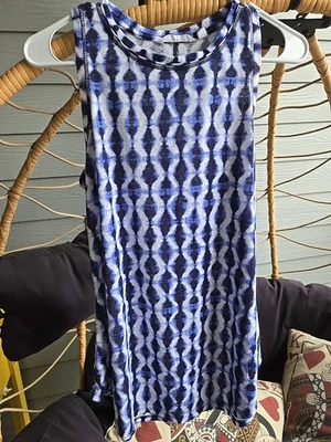 Athleta Tank Top Womens Size Small ST Blue White Geometric Print - Image 1 of 4