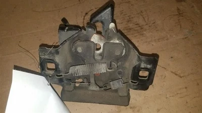 Ford Explorer 2008 pestillo de capó Foto 1 de 4