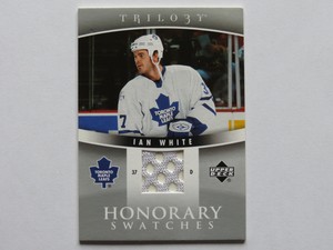 2006-07 UPPER DECK TRILOGY HONORARY SWATCHES#HS-IW IAN WHITE