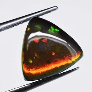 3.60 Ct Fire Opal Doublet Trillion Cabochon Sparkling Gemstone - Picture 1 of 4