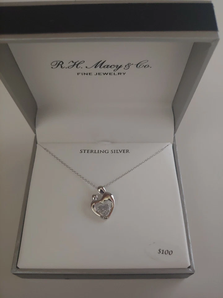 Mothers Gift S925 Sterling Silver Mother and Child Love Heart Pendant Necklace