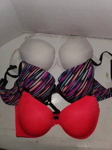 3 Victorias Secret Wear Everywhere Push Up Bra 36D racerback white stripes - Picture 1 of 8