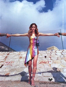 2000 Mario Valentino Helmut Newton shoes sexy legs 1-page MAGAZINE AD - Picture 1 of 1
