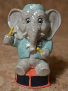 Kevin K Francis Ceramics Mini Elephant #84 of 1,000 - Free Shipping - Picture 1 of 5