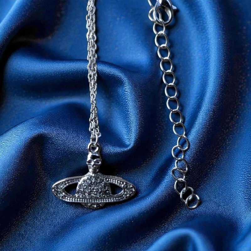 collar réplica vivienne westwood Foto 1 de 3