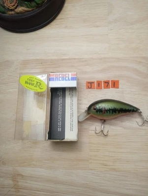 Vintage Rebel Deep Wee-R D-9336 Fishing Lure w/Original Box EXCELLENT condition - Image 1 of 4