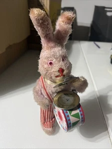 Vintage Wind-up HAPPY BUNNY with Cymbal & Drum, by Fuji Press Kogyo - Picture 1 of 13
